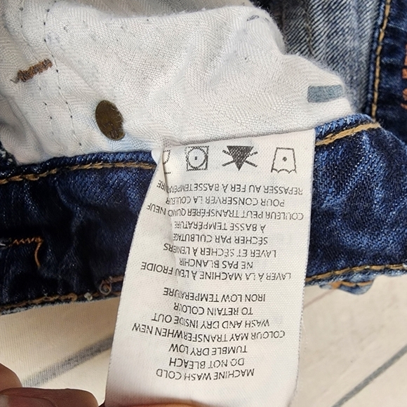 Silver Jeans Natsuki Midrise Bootcut Dark Wash Fade Size 29 - Picture 5 of 16